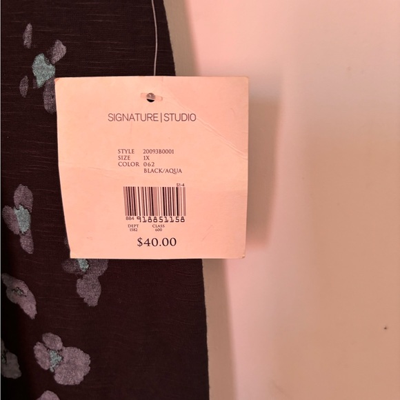 Signature Studios - Picture 2 of 3